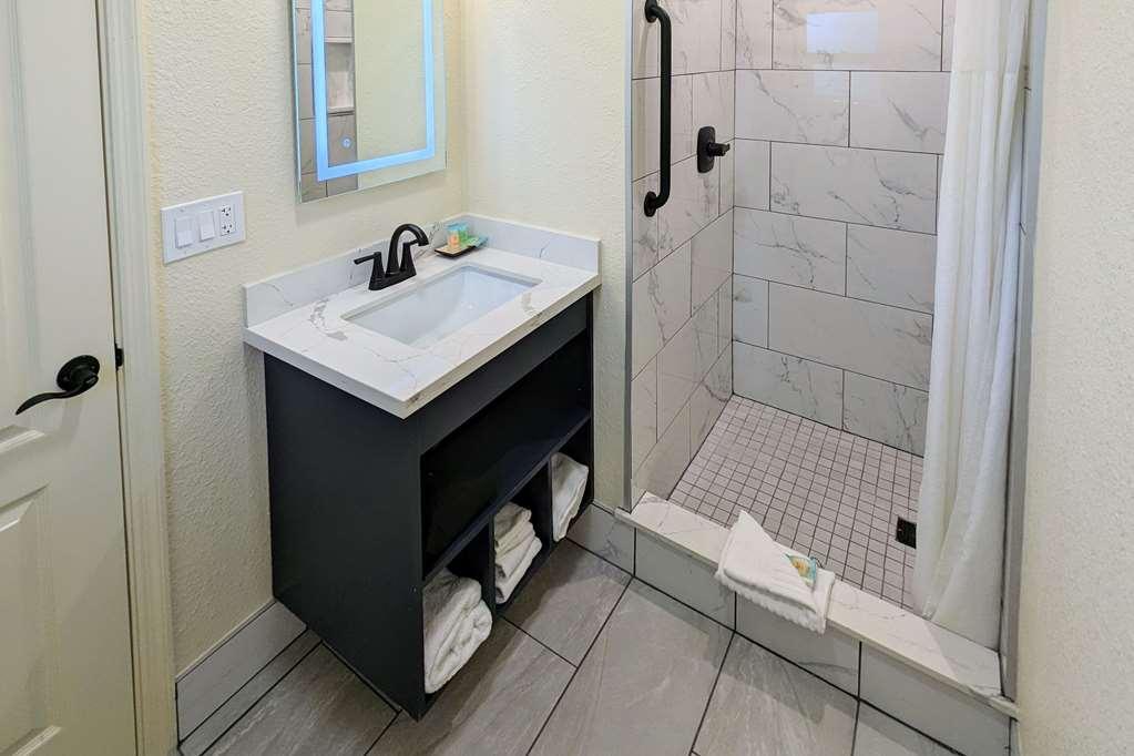 Clarion Collection Wilkie'S Inn Pacific Grove - Monterey Δωμάτιο φωτογραφία